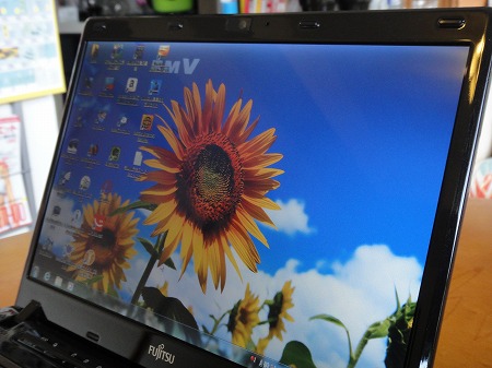 富士通LIFEBOOK PH75/DN(PH74/CN)レビュー
