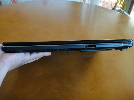 富士通LIFEBOOK SH76/DNレビュー