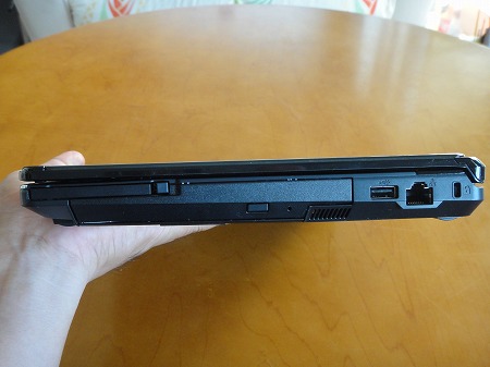 富士通LIFEBOOK SH76/DNレビュー