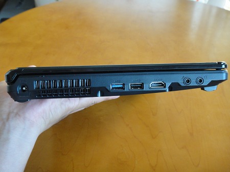 富士通LIFEBOOK SH76/DNレビュー