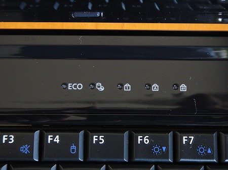 富士通LIFEBOOK SH76/DNレビュー