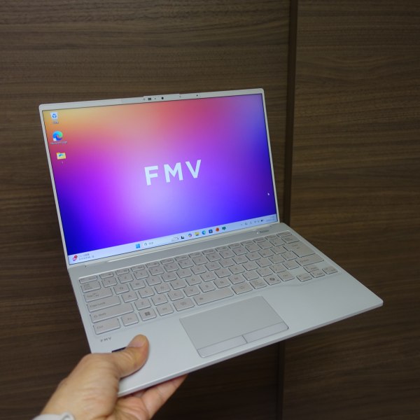 富士通FMV UQ-L1レビュー